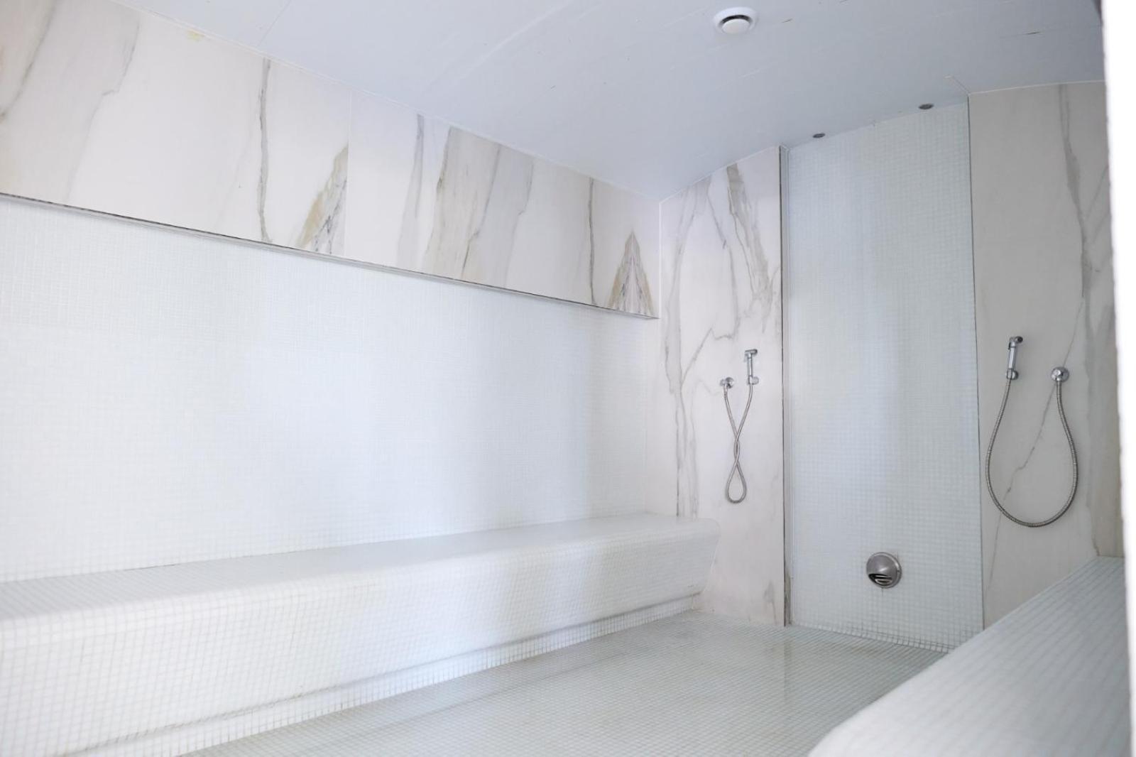 Evelyn'S Apartment Spa&Pool Beach Resort Mamaia Buitenkant foto