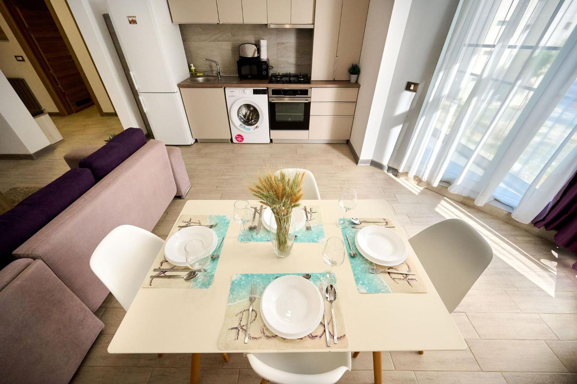 Evelyn'S Apartment Spa&Pool Beach Resort Mamaia Buitenkant foto