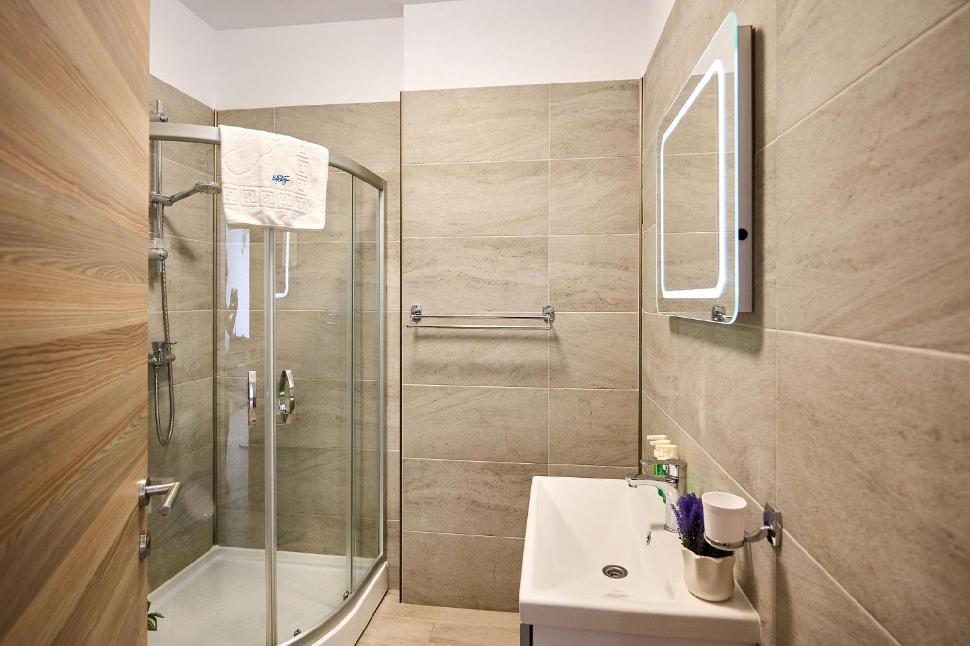 Evelyn'S Apartment Spa&Pool Beach Resort Mamaia Buitenkant foto