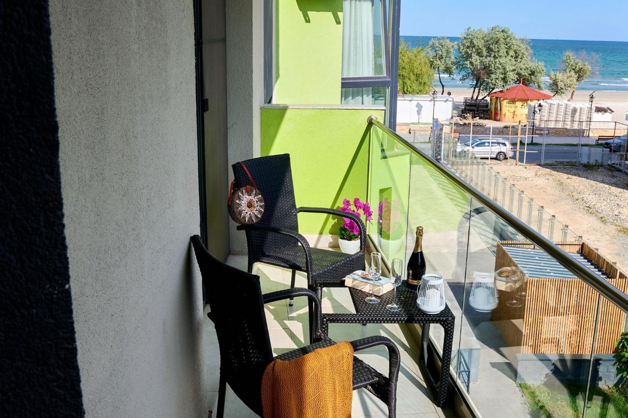 Evelyn'S Apartment Spa&Pool Beach Resort Mamaia Buitenkant foto